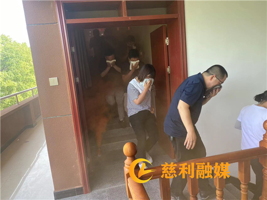 亚洲精品蜜夜内射
